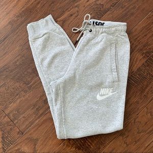 NIKE Sweatpants, XS